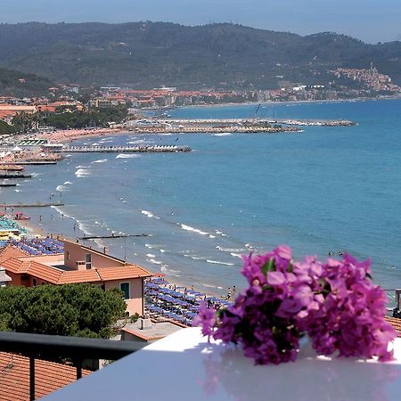 Piccolo Hotel Diano Marina Dış mekan fotoğraf