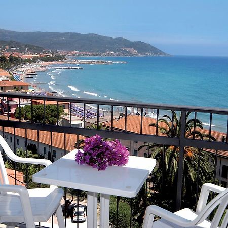 Piccolo Hotel Diano Marina Dış mekan fotoğraf