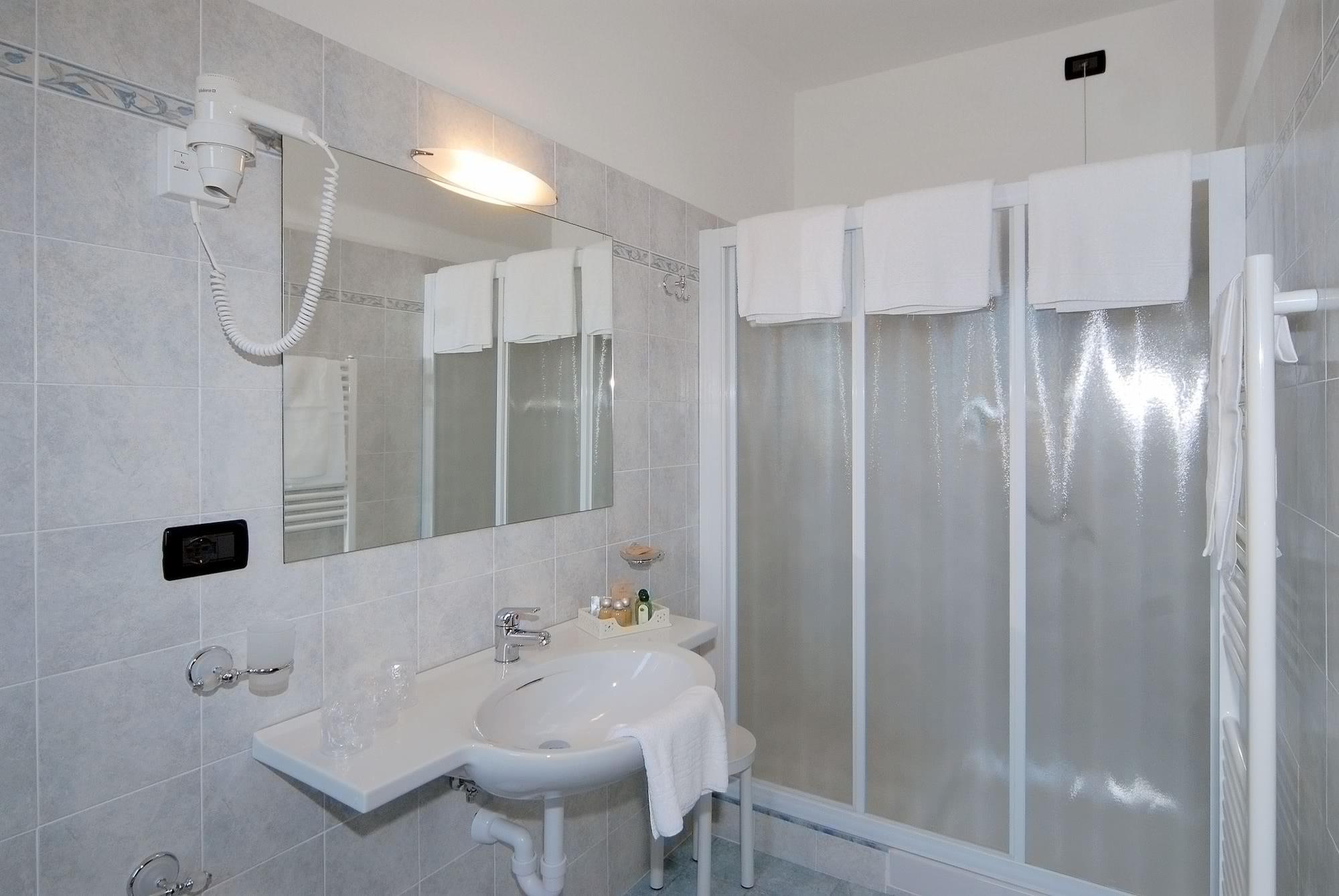 Piccolo Hotel Diano Marina Dış mekan fotoğraf