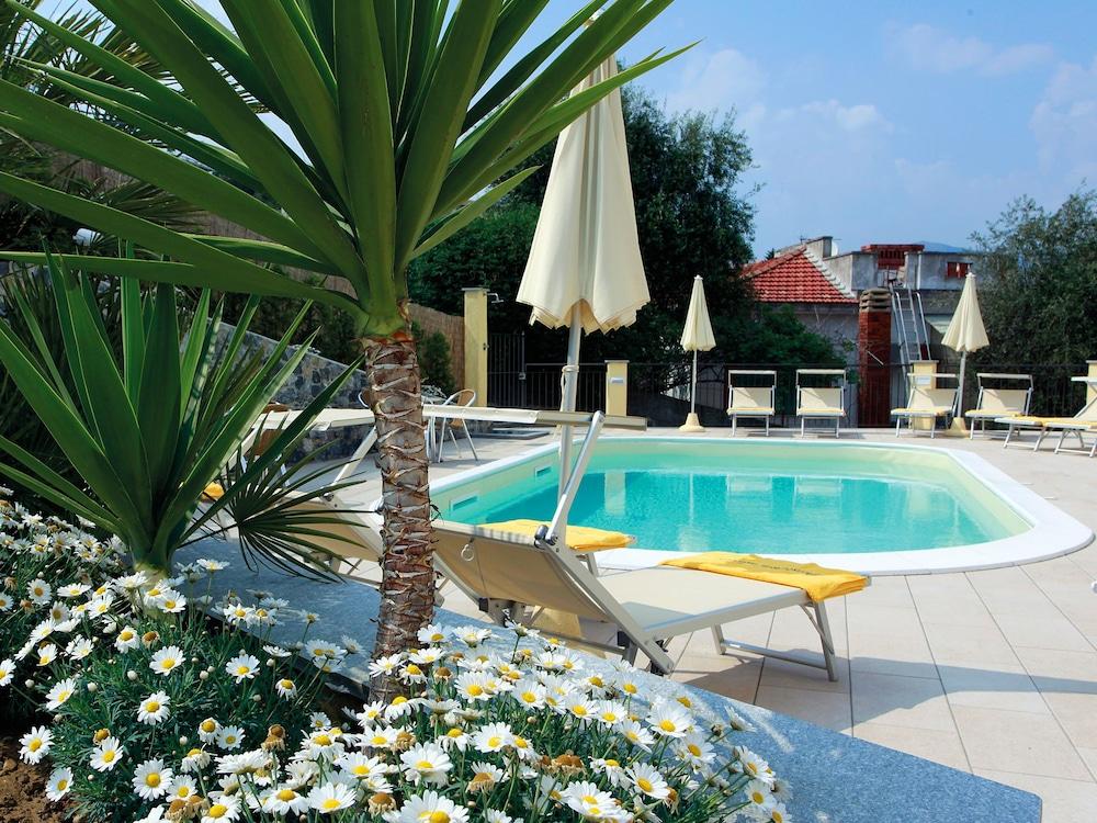 Piccolo Hotel Diano Marina Dış mekan fotoğraf