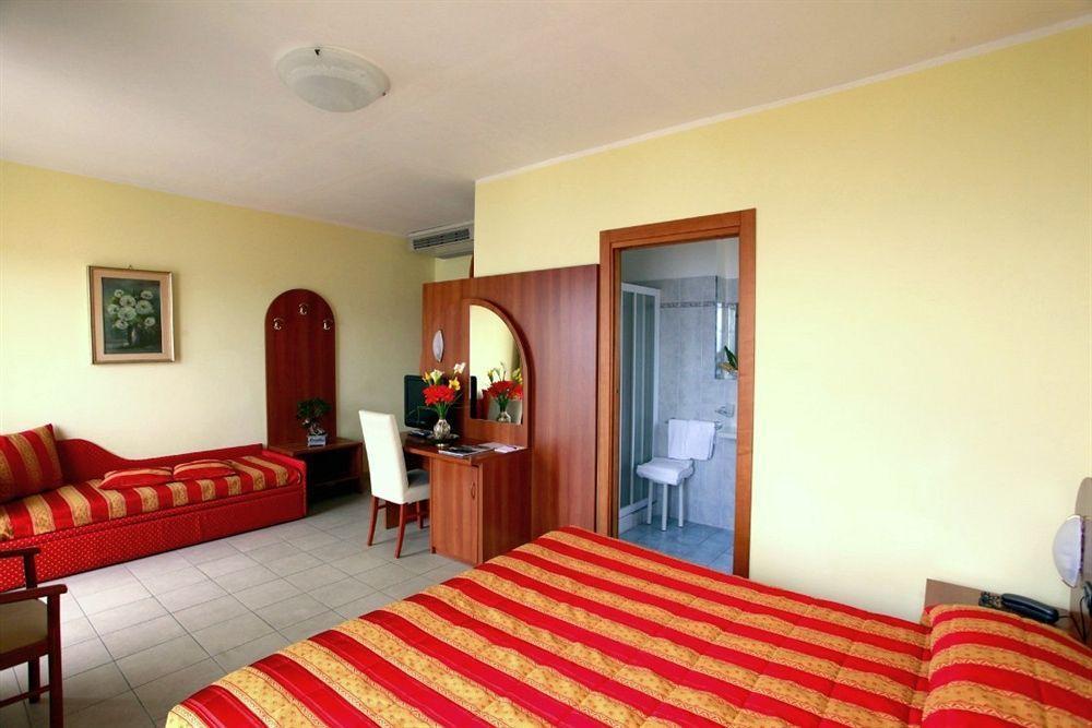 Piccolo Hotel Diano Marina Dış mekan fotoğraf