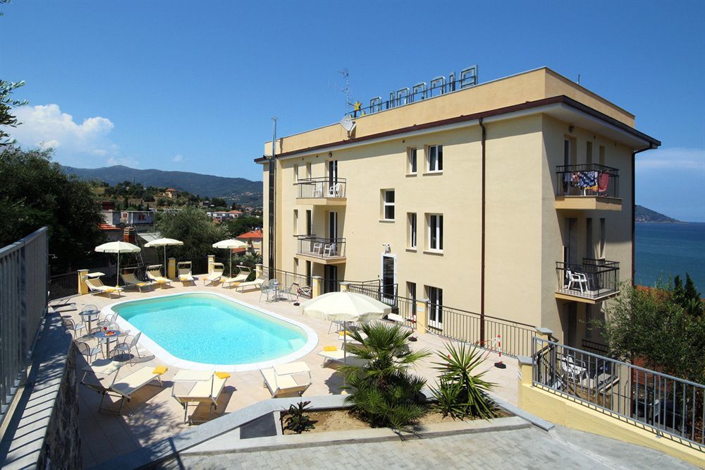 Piccolo Hotel Diano Marina Dış mekan fotoğraf